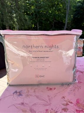 QVC Northern Nights Green  Down Blanket Set - Soft  100 % Cotton Cover -